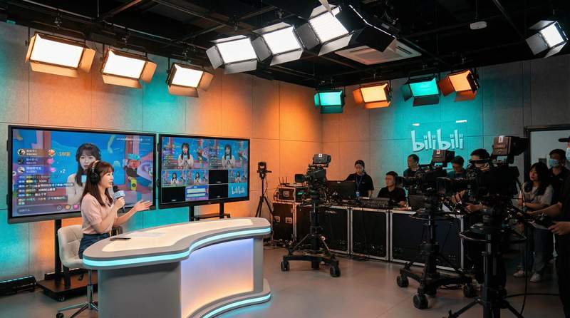 深夜撸片视频直播互动现场